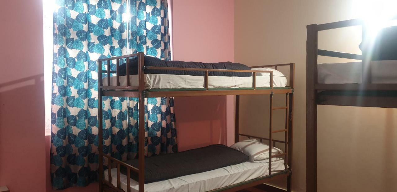 Ymca Tourist Hostel Simlá Kültér fotó
