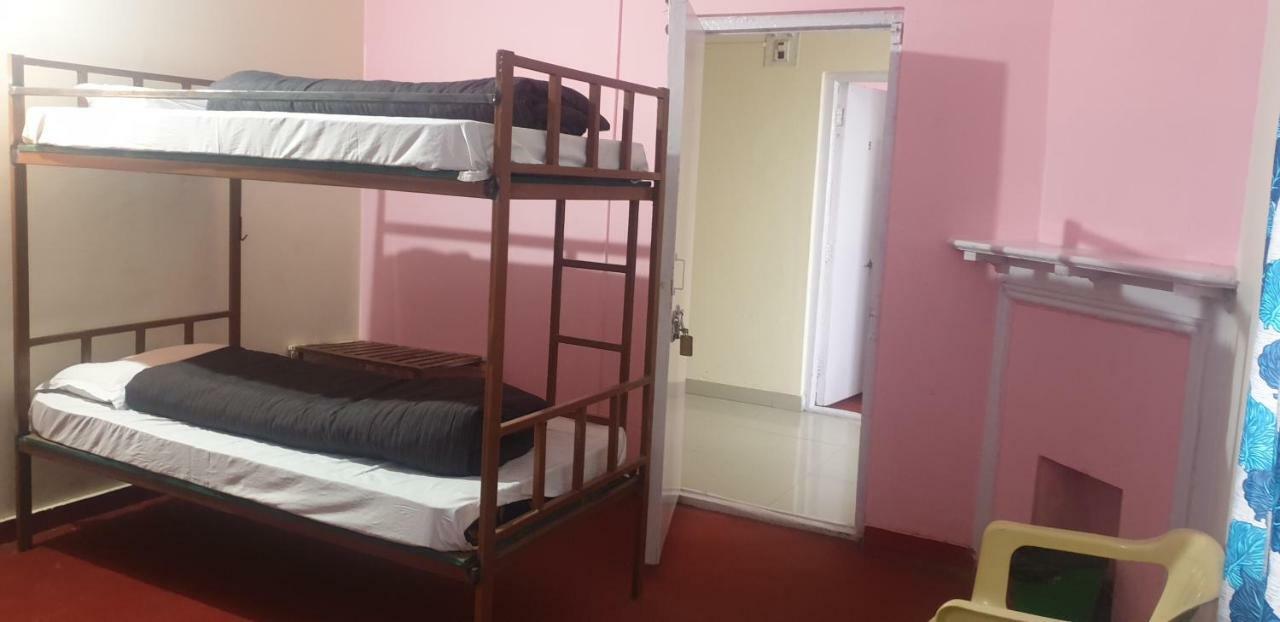 Ymca Tourist Hostel Simlá Kültér fotó