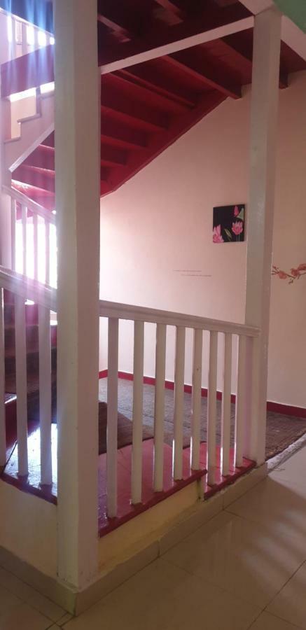 Ymca Tourist Hostel Simlá Kültér fotó